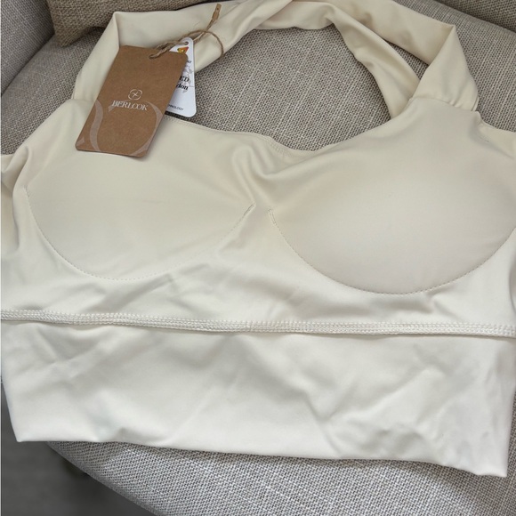 Cream Wireless Bra with Seamless Design and Molded Cups - Picture 1 of 5